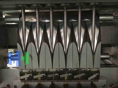 M&aacute;y đ&oacute;ng g&oacute;i tự động 6 Line