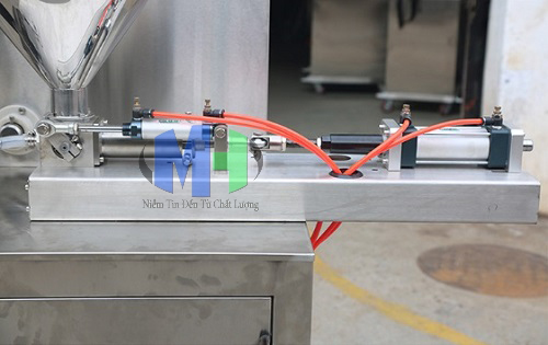 Máy đóng gói dung dịch tự động 5 -100ml