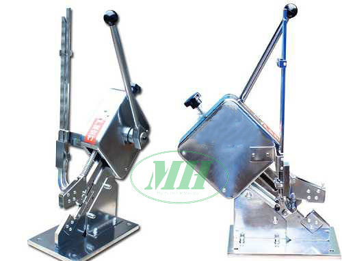 máy kẹp đầu xúc xích