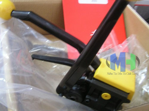 Dụng cụ kẹp siết đai sắt