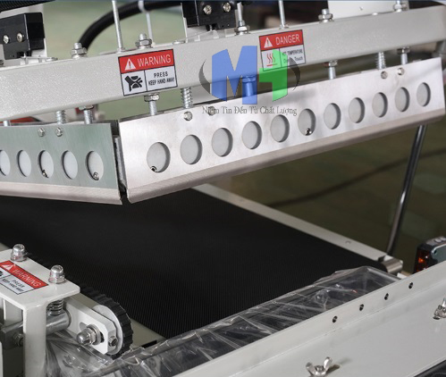 Hệ thống co màng