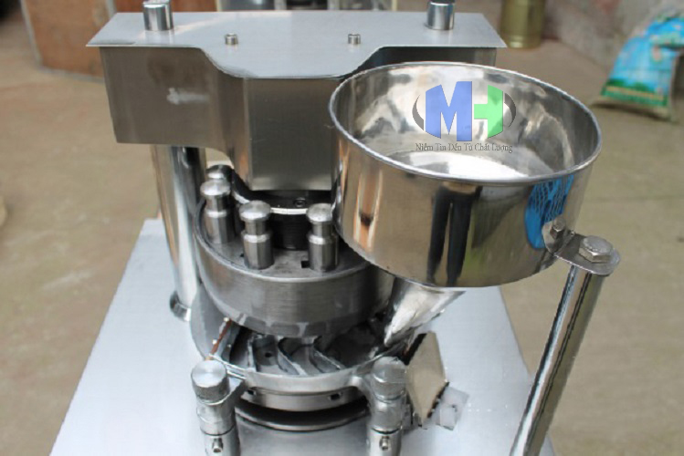 Máy dập viên thuốc 12 chày