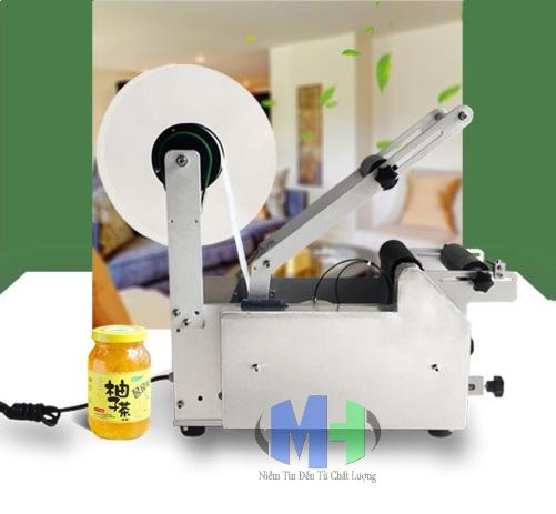 Máy dán nhãn chai tròn MT-50