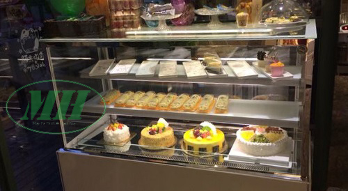 Tủ Trưng Bày Bánh Kem 3 Tầng Kính Phẳng (MHTB-A10)