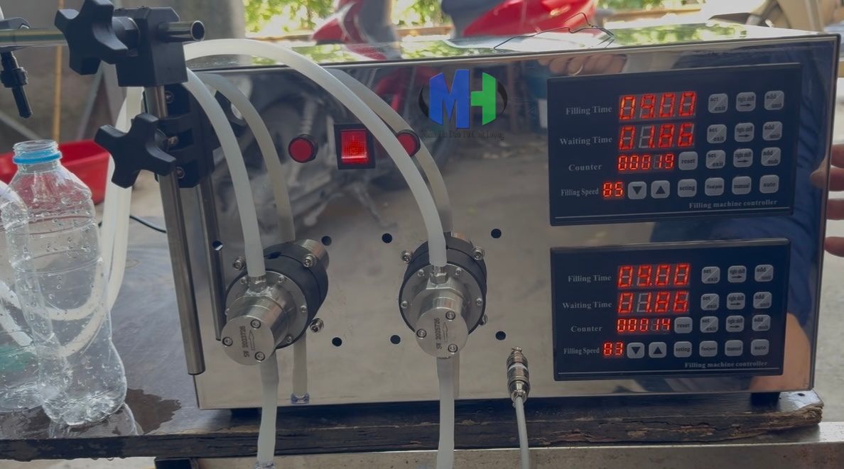 Máy chiết rót chất lỏng 2 vòi bơm từ tính