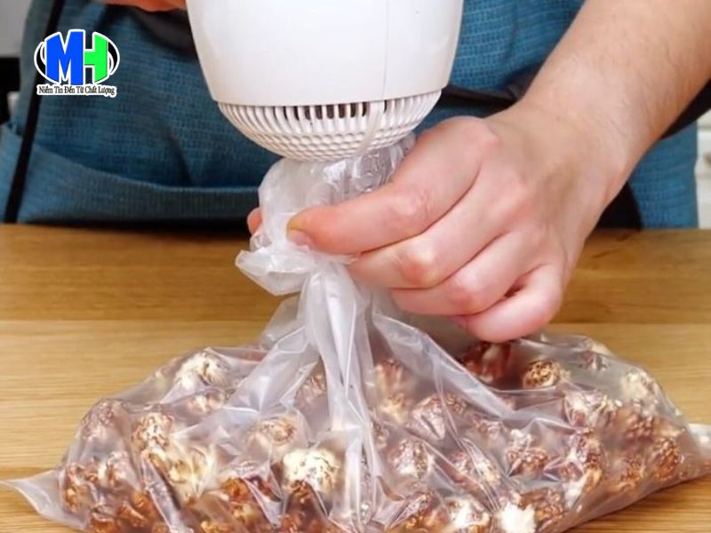 Hút chân không bằng máy sấy tóc