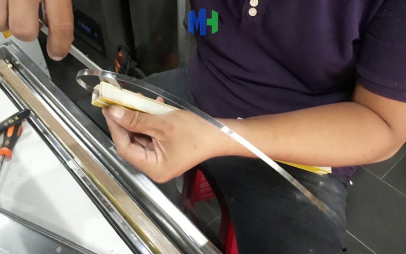 dây hàn nhiệt máy hút chân không