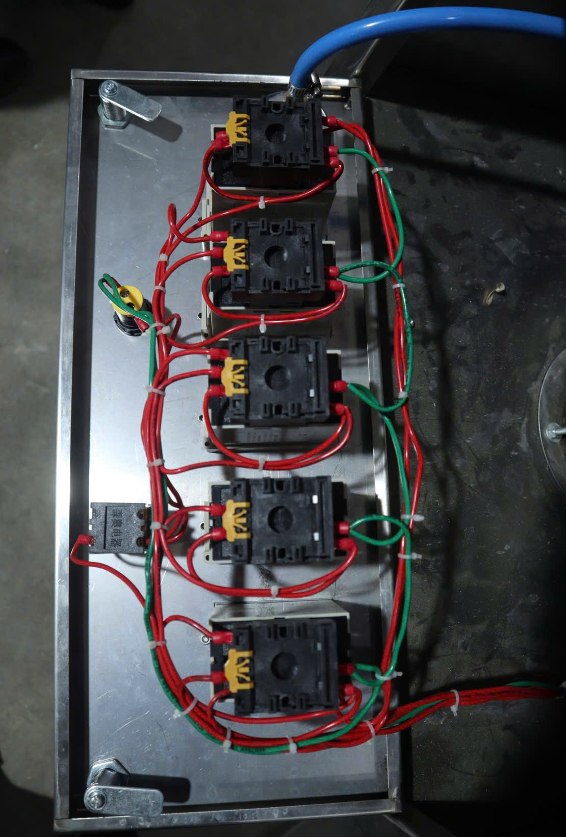 m&aacute;y b&oacute;c vỏ h&agrave;nh tỏi