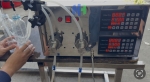 Máy chiết rót chất lỏng 2 vòi bơm từ tính